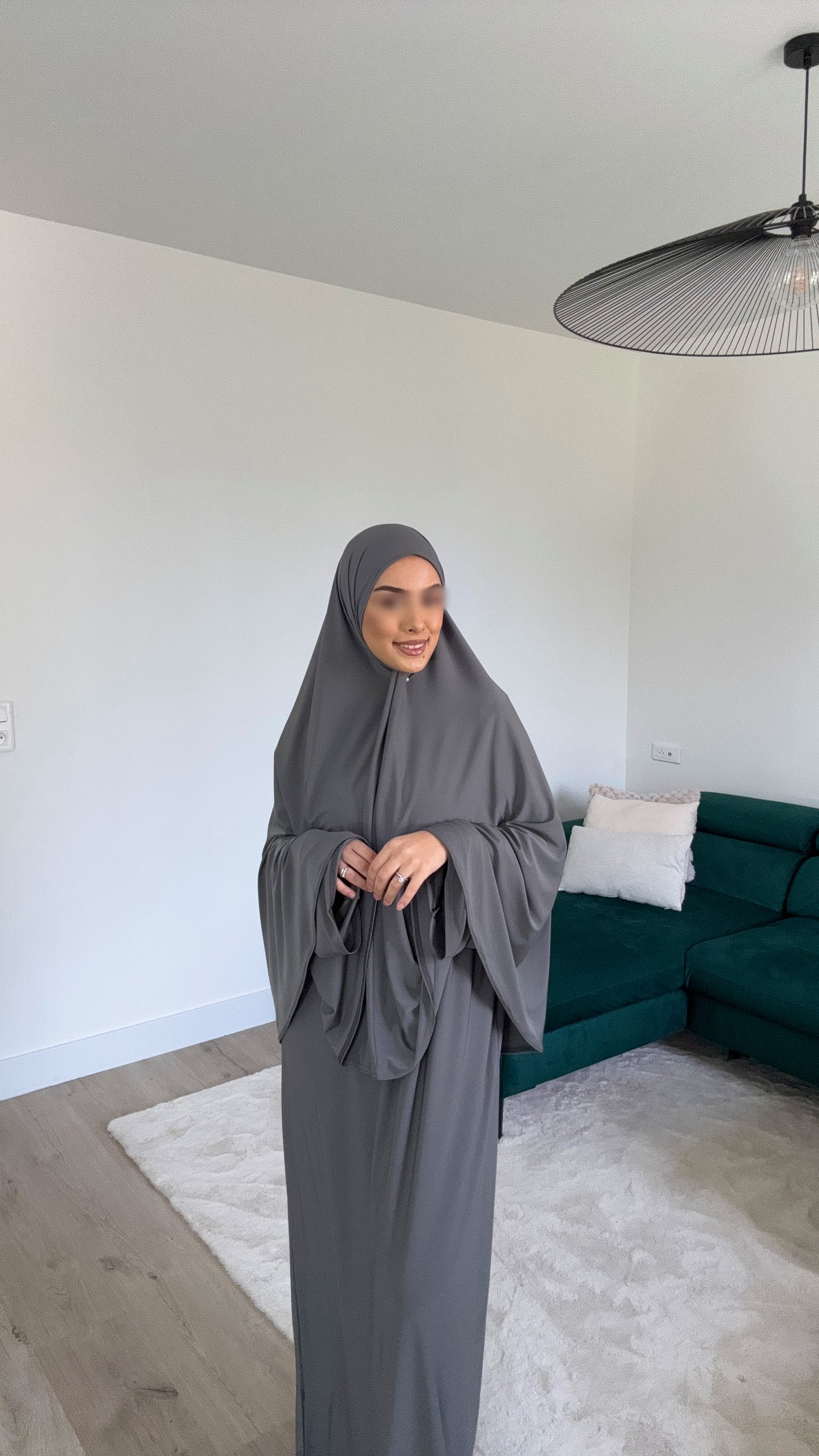 Robe et Khimar Gris Clair