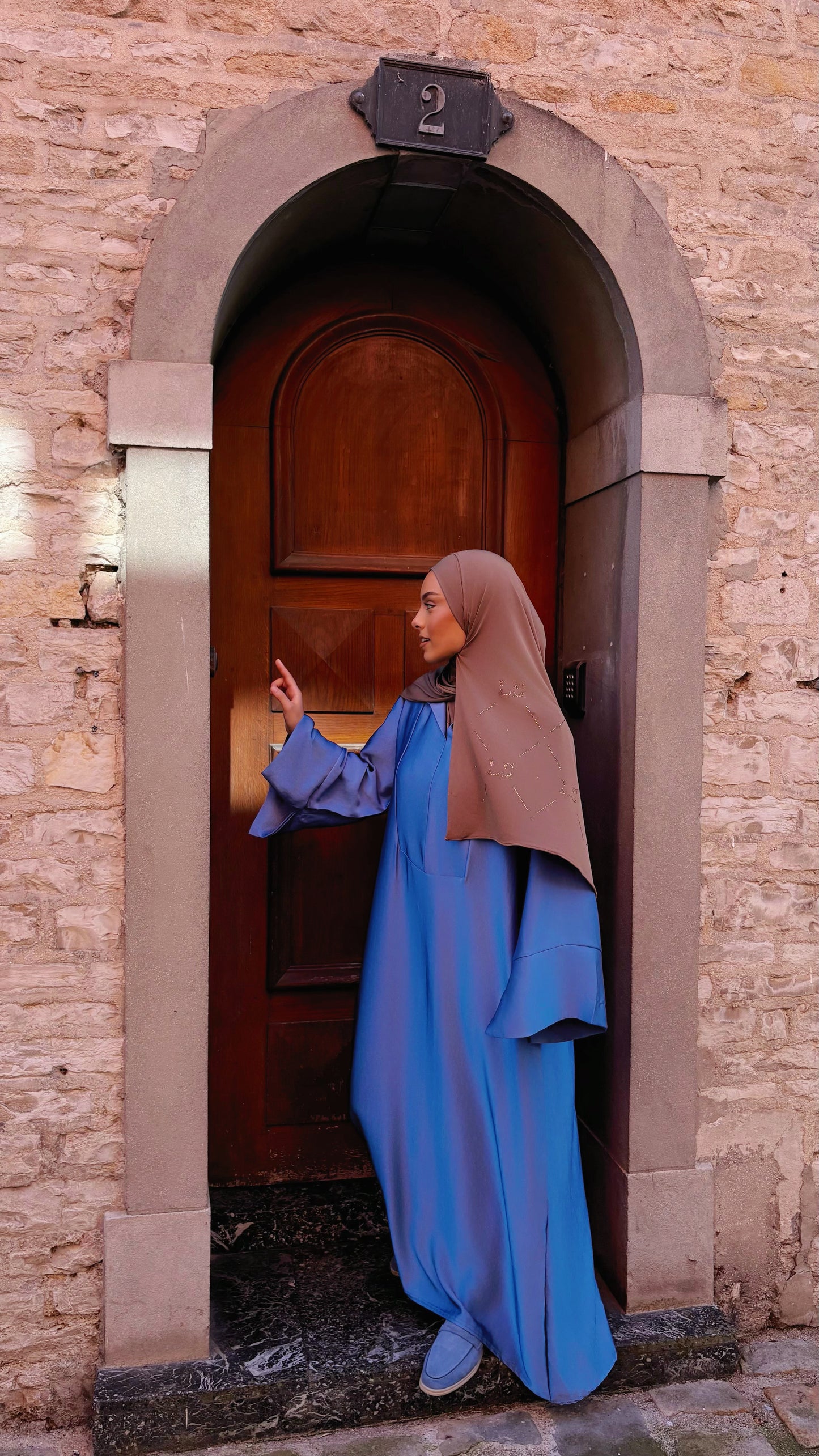 Robe satinée bleu