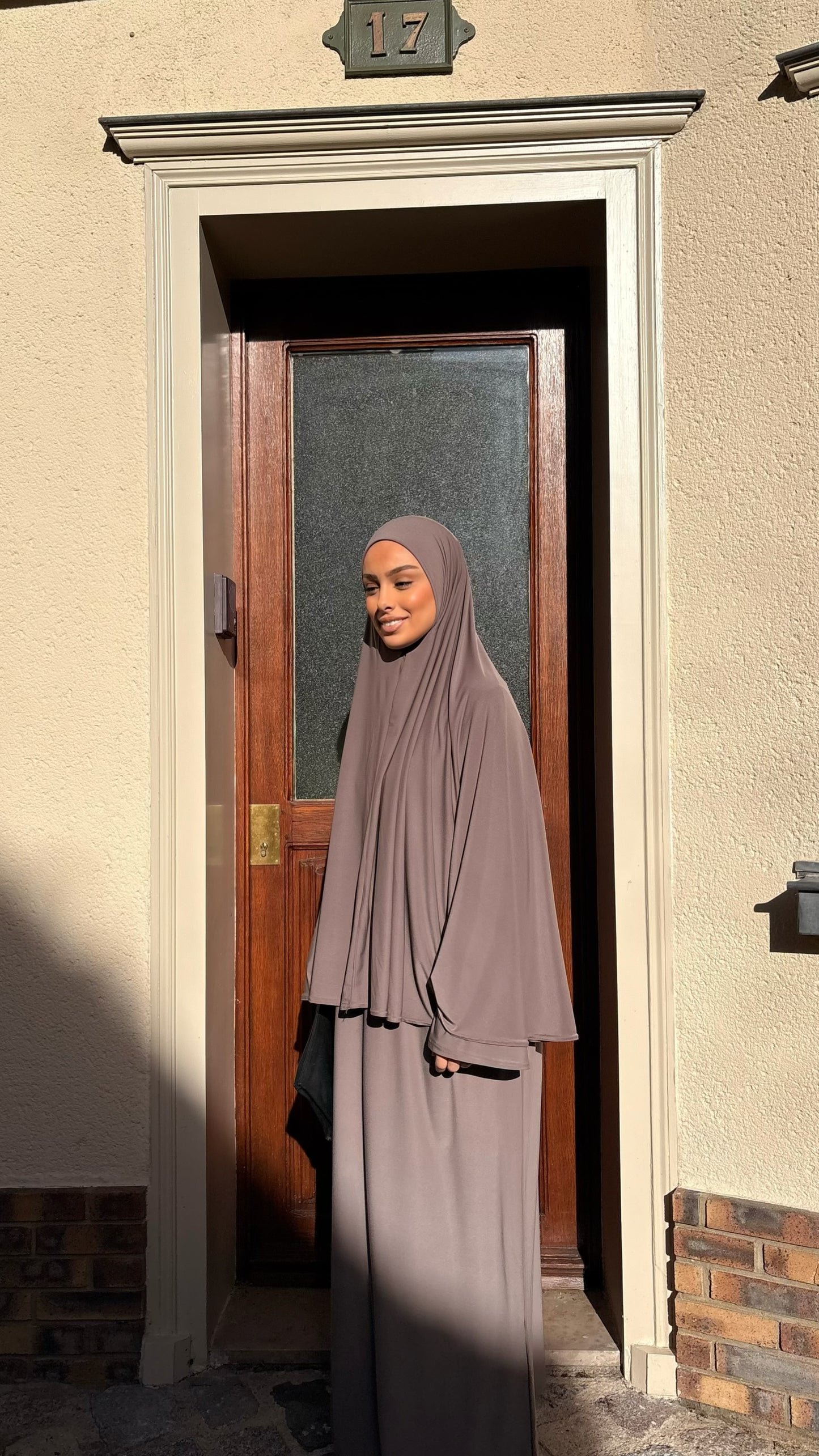 Robe et Khimar Taupe