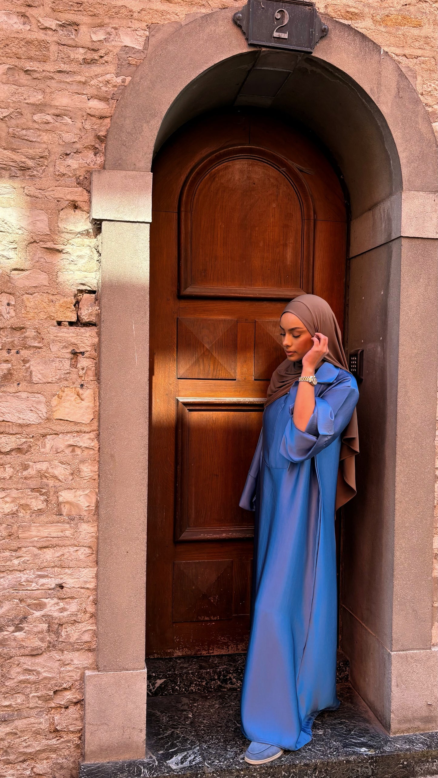 Robe satinée bleu